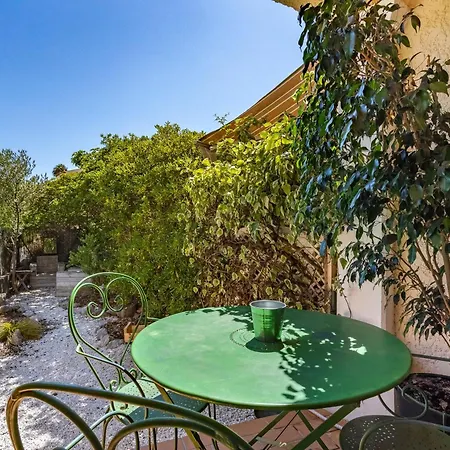 Apartman Superbe T2 Avec Jardin, Clim A 600m De La