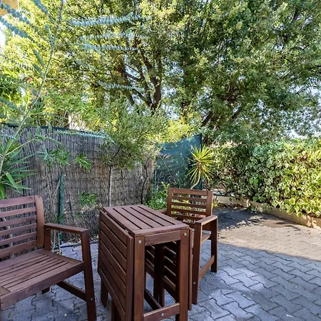 Superbe T2 Avec Jardin, Clim A 600m De La Apartamento *