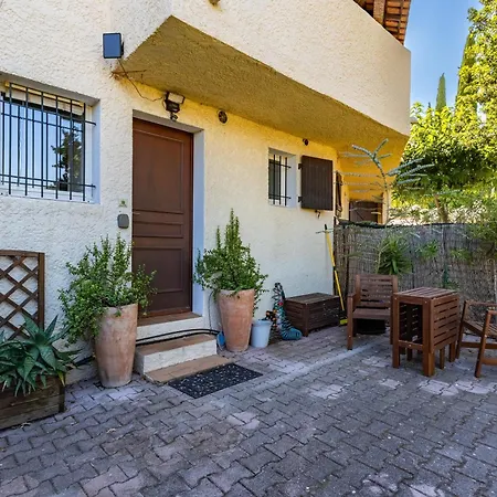 Superbe T2 Avec Jardin, Clim A 600m De La Apartamento Carqueiranne