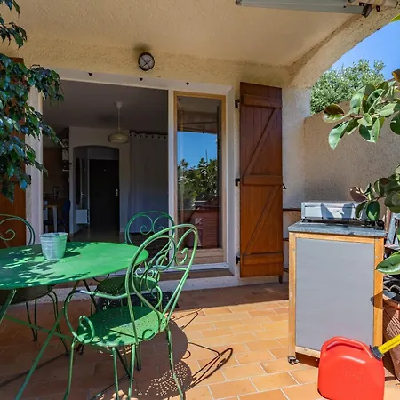 Superbe T2 Avec Jardin, Clim A 600m De La Apartamento